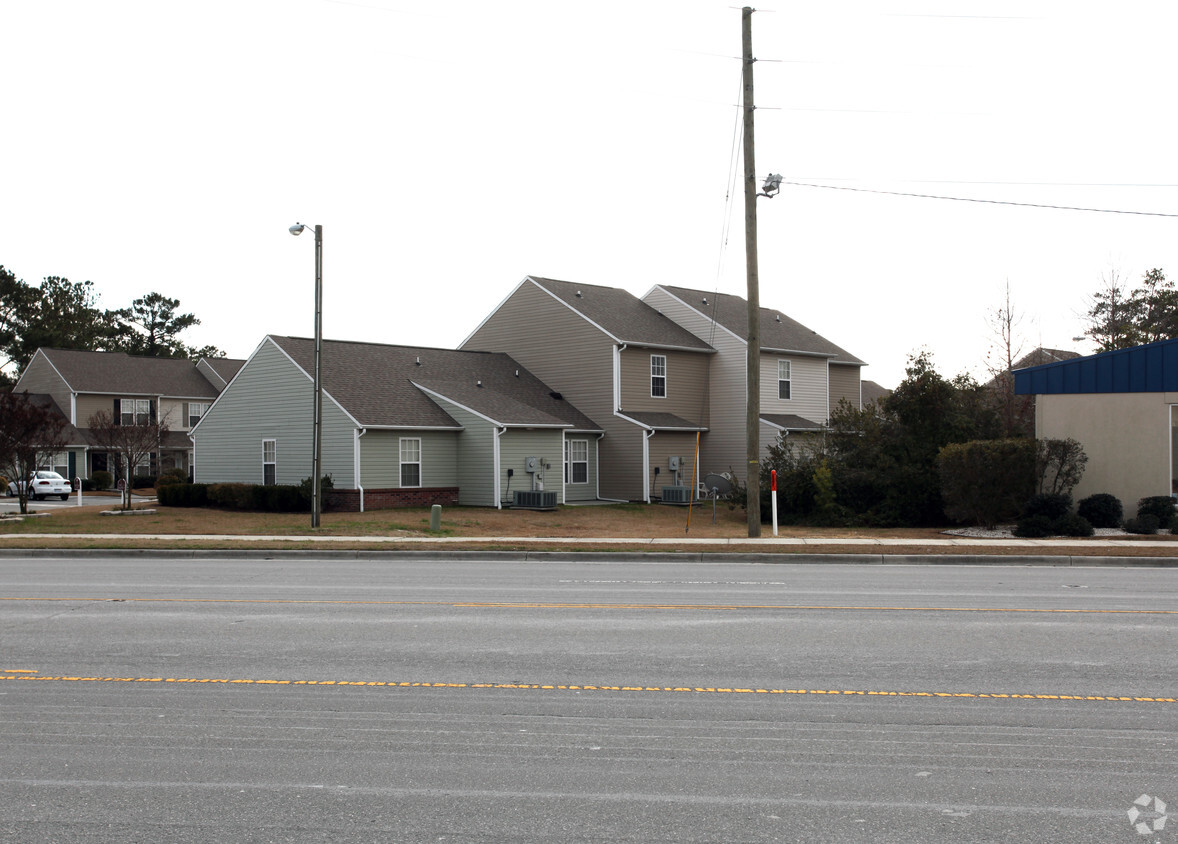 Foto del edificio - White Oak Manor Apartments