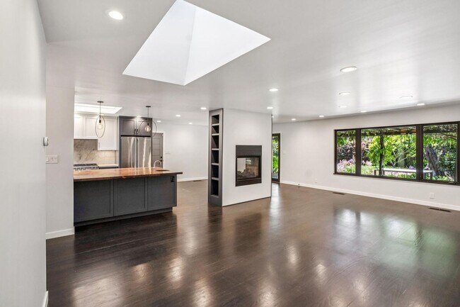 Building Photo - Renovated Linfield Oaks Retreat with Private Garden and Guest Studio