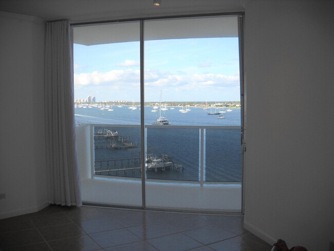 Building Photo - 2800 N Flagler Dr