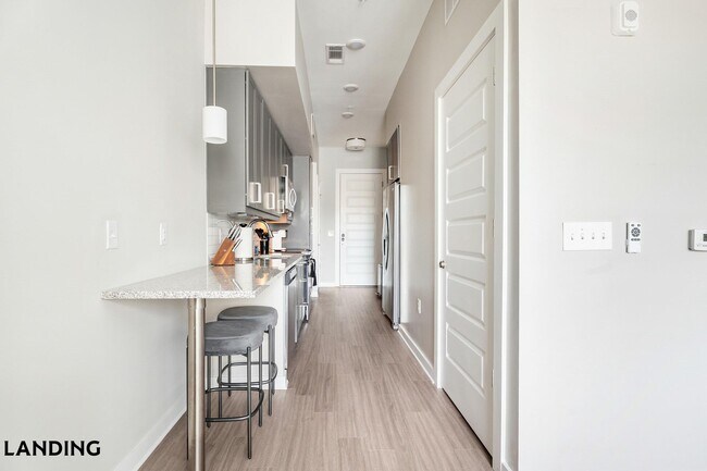 Foto del edificio - 301 Passage Way