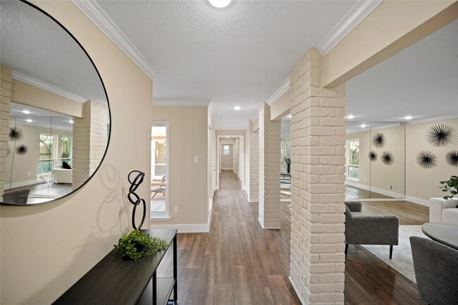 Foto del edificio - 11804 Westmere Dr