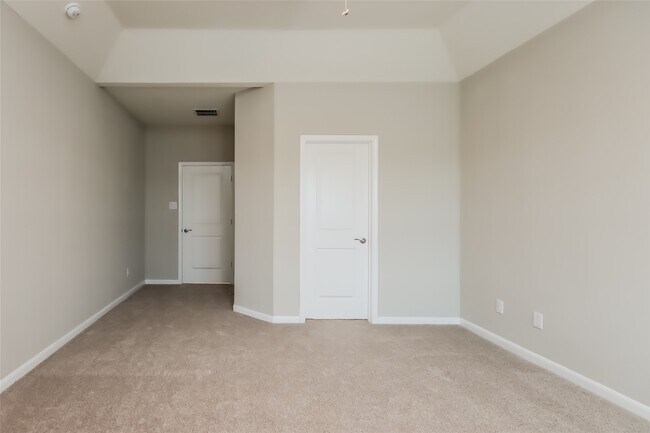 Building Photo - 9606 Stewart Springs Blvd