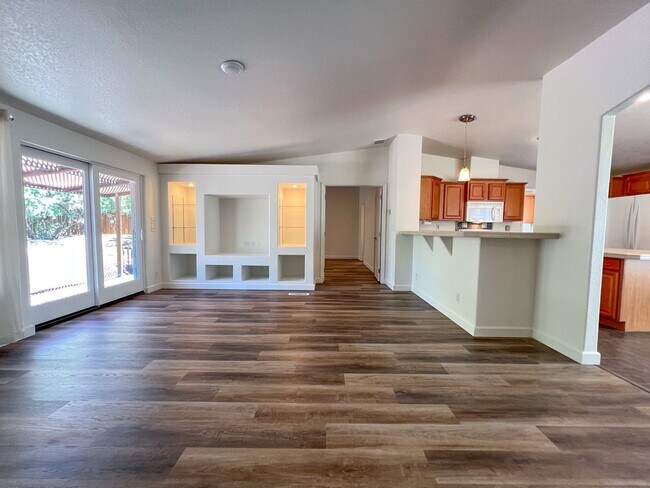 Foto del edificio - HOUSE - CORNVILLE - OAK CREEK VALLEY