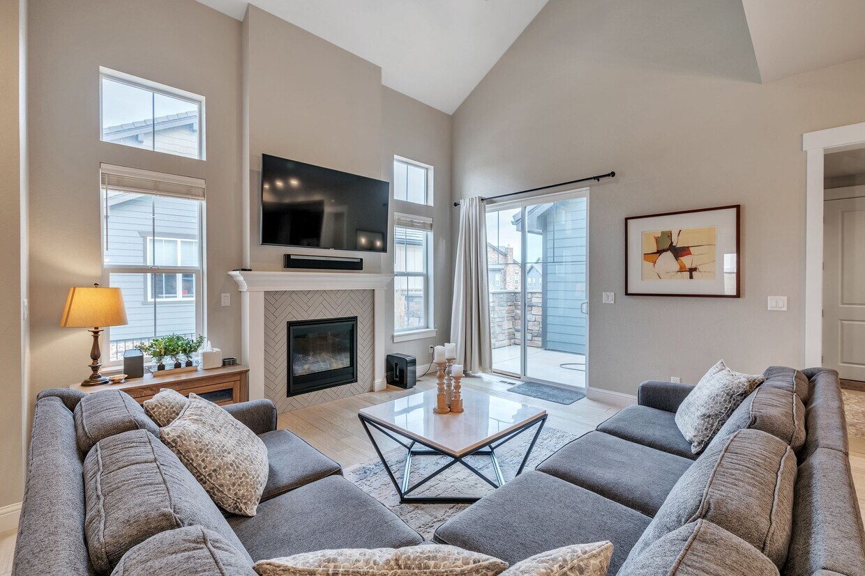 1510 Harebell St, Berthoud, CO 80513 Townhome Rentals in Berthoud CO