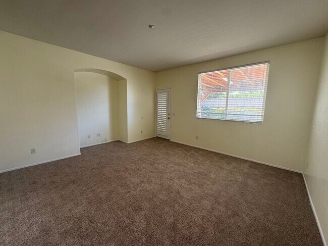 Foto del edificio - 15535 Caroline St