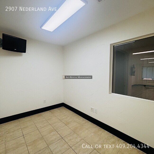 Foto del edificio - 2907 Nederland Ave