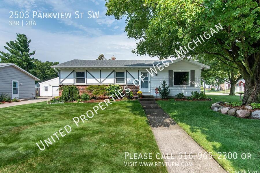 Primary Photo - Tours Estimated to Begin 1/22 | 3 bedroom ...