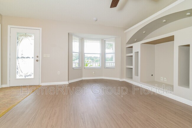 Foto del edificio - 25541 Exmoor Dr