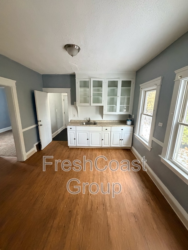 Foto del edificio - 3053 E 128th St