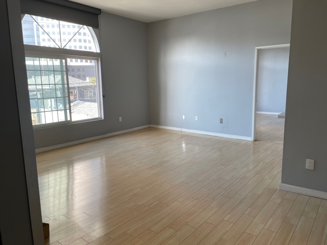 no furniture - 151 N Maple St