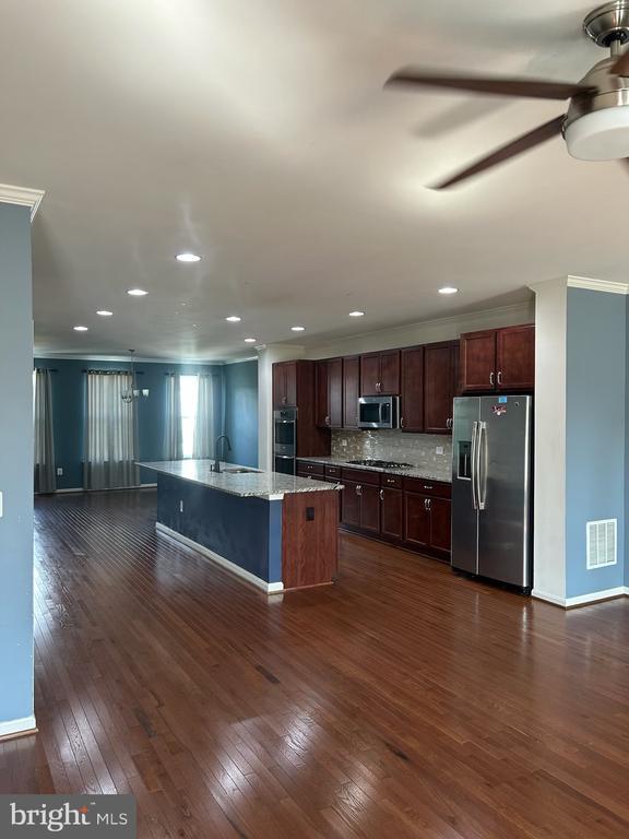 Foto del edificio - 21517 Willow Breeze Sq