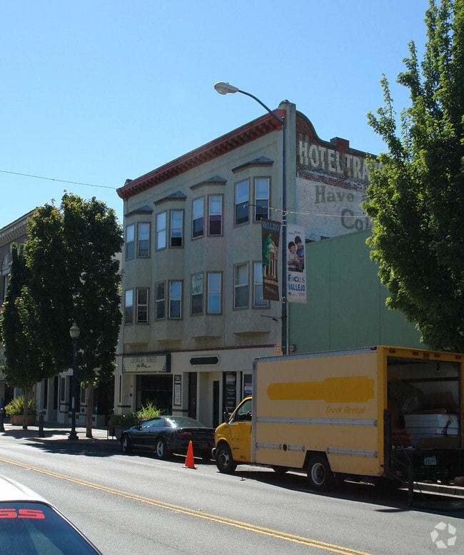 Building Photo - Galleria Apartments