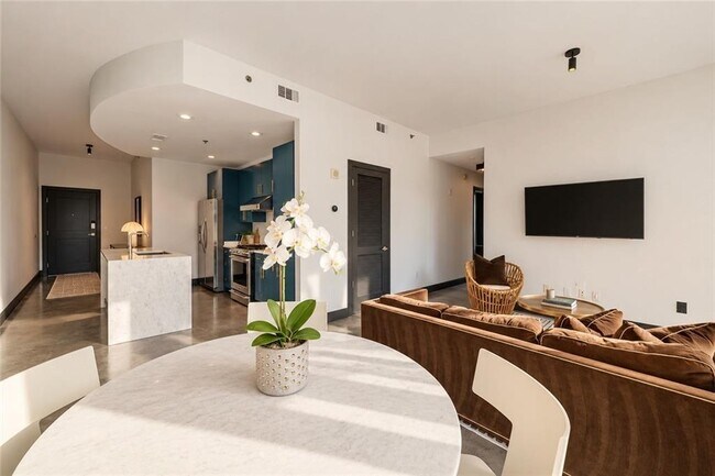 Foto del edificio - 905 Juniper St NE