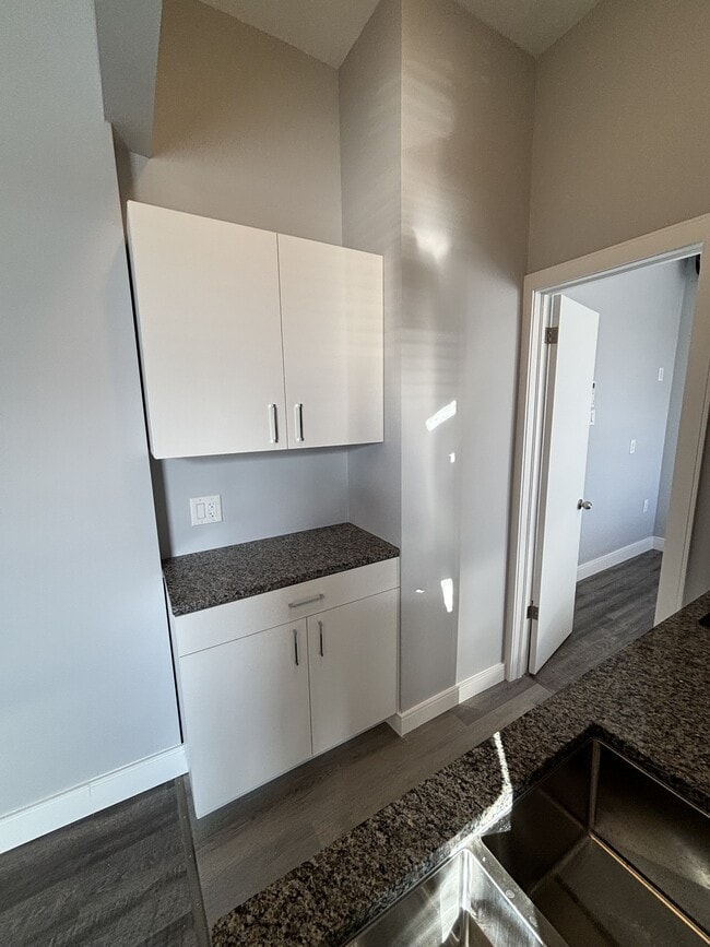 Photo du bâtiment - 117 Christina St N