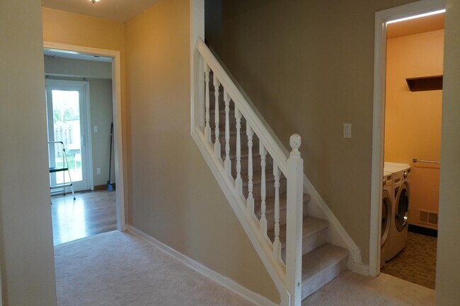 Foto del edificio - 4415 Fox Hill Dr