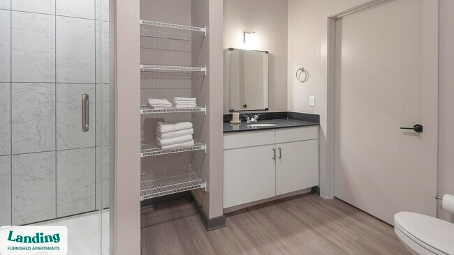 Foto del edificio - 645 N Front St