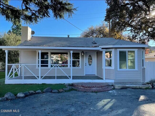 Building Photo - 3068 Crescent Way