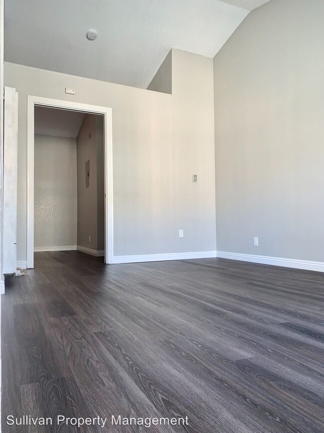 Foto del edificio - 1130 Newport Ave