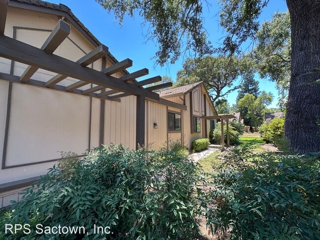 Building Photo - 3 br, 2 bath House - 7056 San Jacinto Court