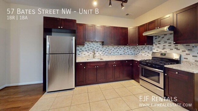 Foto del edificio - 57 Bates St NW