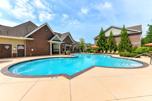 Building Photo - Villas at Loganville