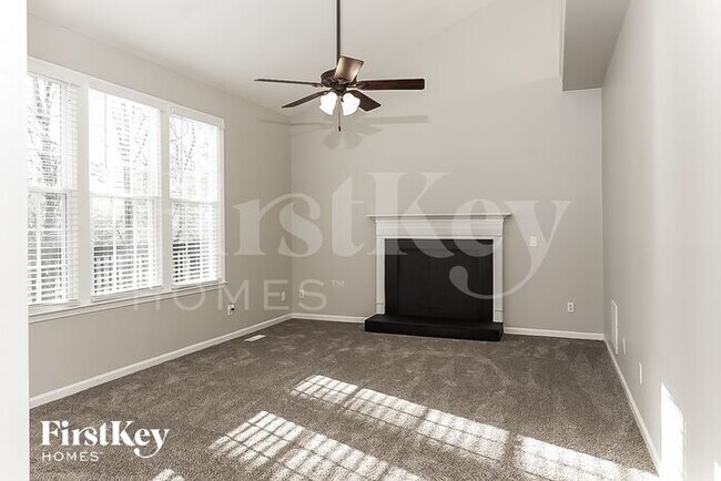 Foto del edificio - 5388 Beechmont Dr