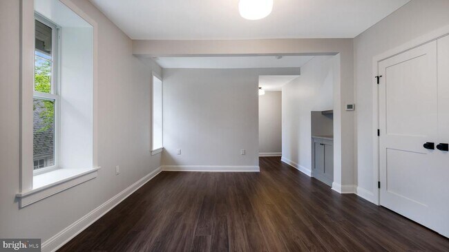Foto del edificio - 115 Harvey Ave