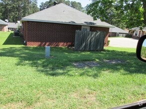 Building Photo - 1114 Sybil Dr