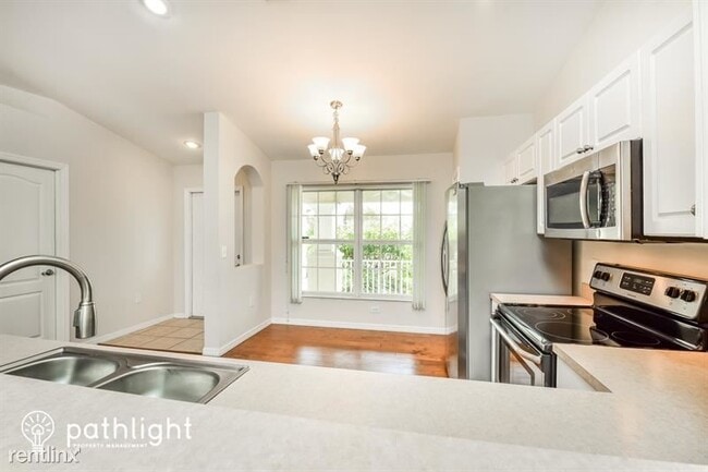 Building Photo - 3 br, 2 bath House - 1616 NE 7th Pl UNIT