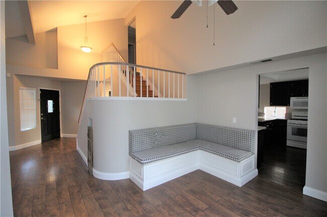 Building Photo - 1861 Coolidge St