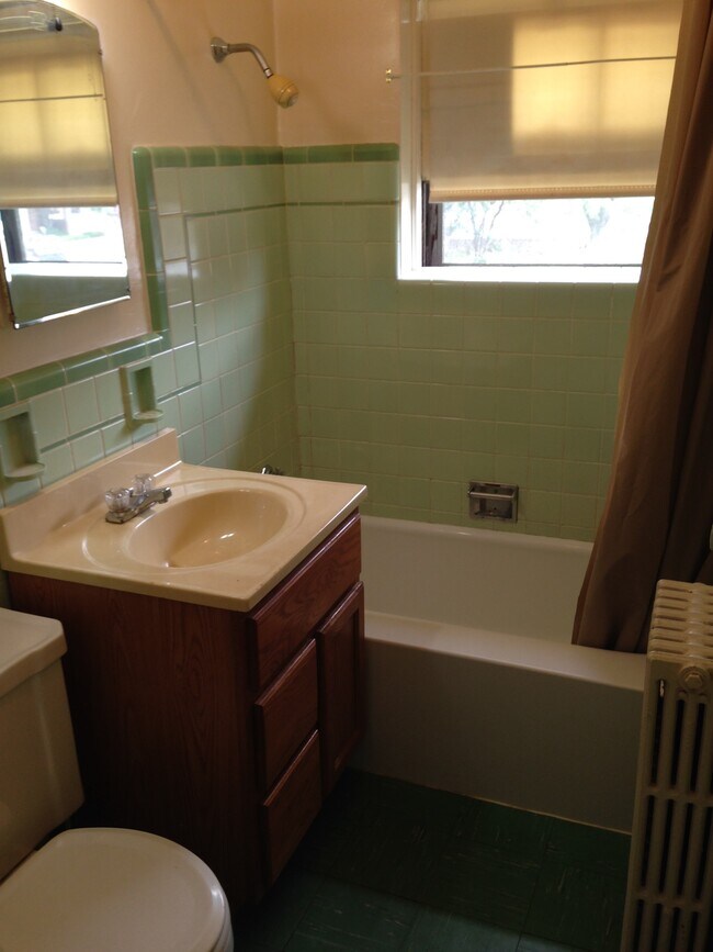 Building Photo - 203 N Martin Luther King Jr Ave