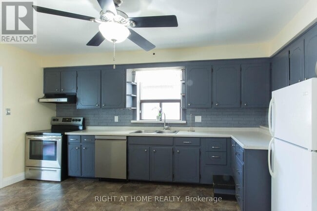 Building Photo - 30 Northampton Dr
