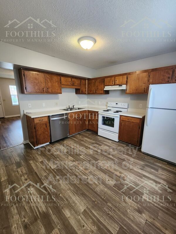 Foto del edificio - 108 Woodland Dr