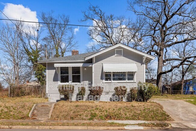 Building Photo - 3009 Prince Ave