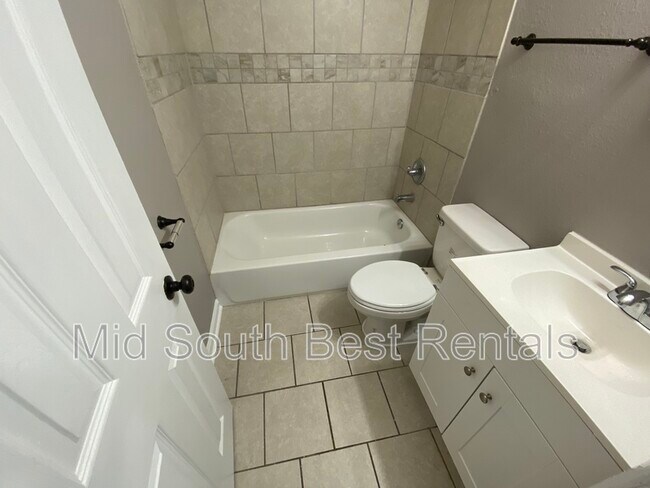 Building Photo - 3787 Tessland Rd