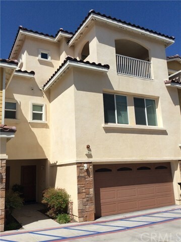 Foto principal - 1556 W Katella Ave
