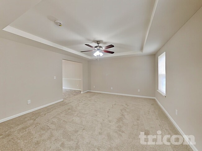 Foto del edificio - 6238 Dumont Ln