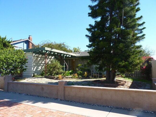 Foto del edificio - 5937 Dirac St