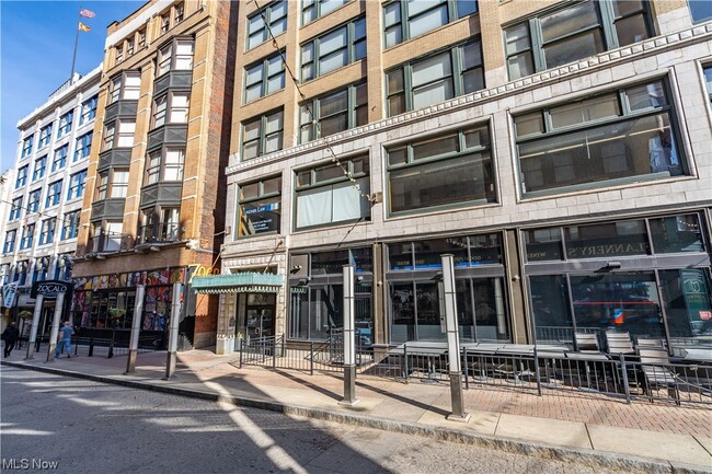 Foto del edificio - 2077 E 4th St