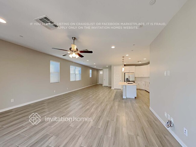 Foto del edificio - 12546 W Forest Pleasant Pl