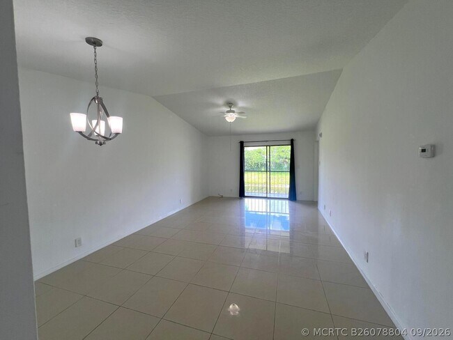 Building Photo - 9431 Boca Cove Cir
