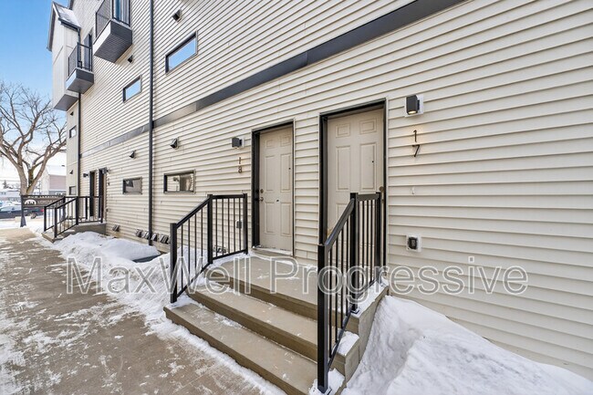 Building Photo - 13516-13115 115 Ave NW