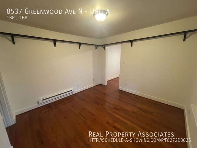 Foto del edificio - Greenwood One Bedroom