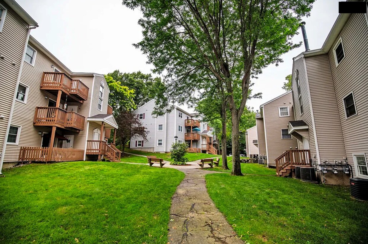Foto principal - 365 Aiken Ave