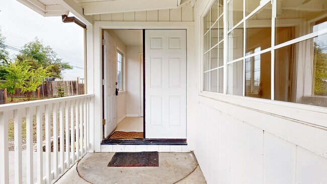 Building Photo - 3933 Finley Avenue