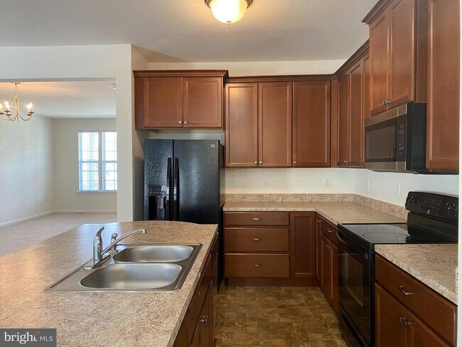 Foto del edificio - 1111 S Olmsted Pkwy