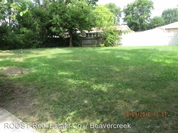 Building Photo - 821 N Eppington Dr