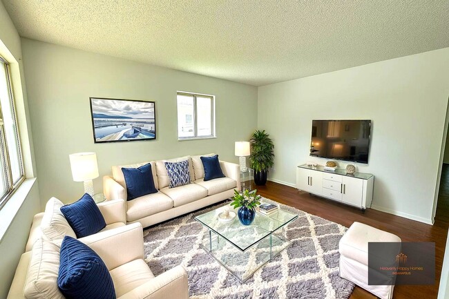 Photo - 2194 N Riley Ave House