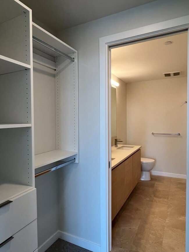 Building Photo - 2186 Gilmore Ave