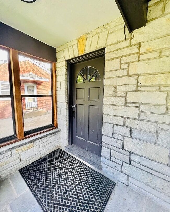 Building Photo - 342 Jocelyn Pl